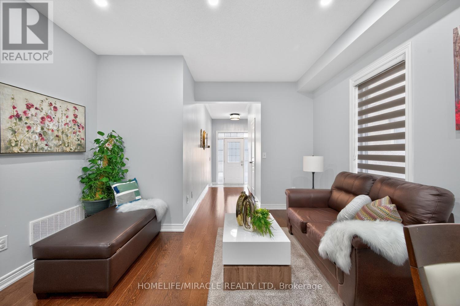 22 Altura Way, Brampton, Ontario  L6P 4A1 - Photo 10 - W13103320