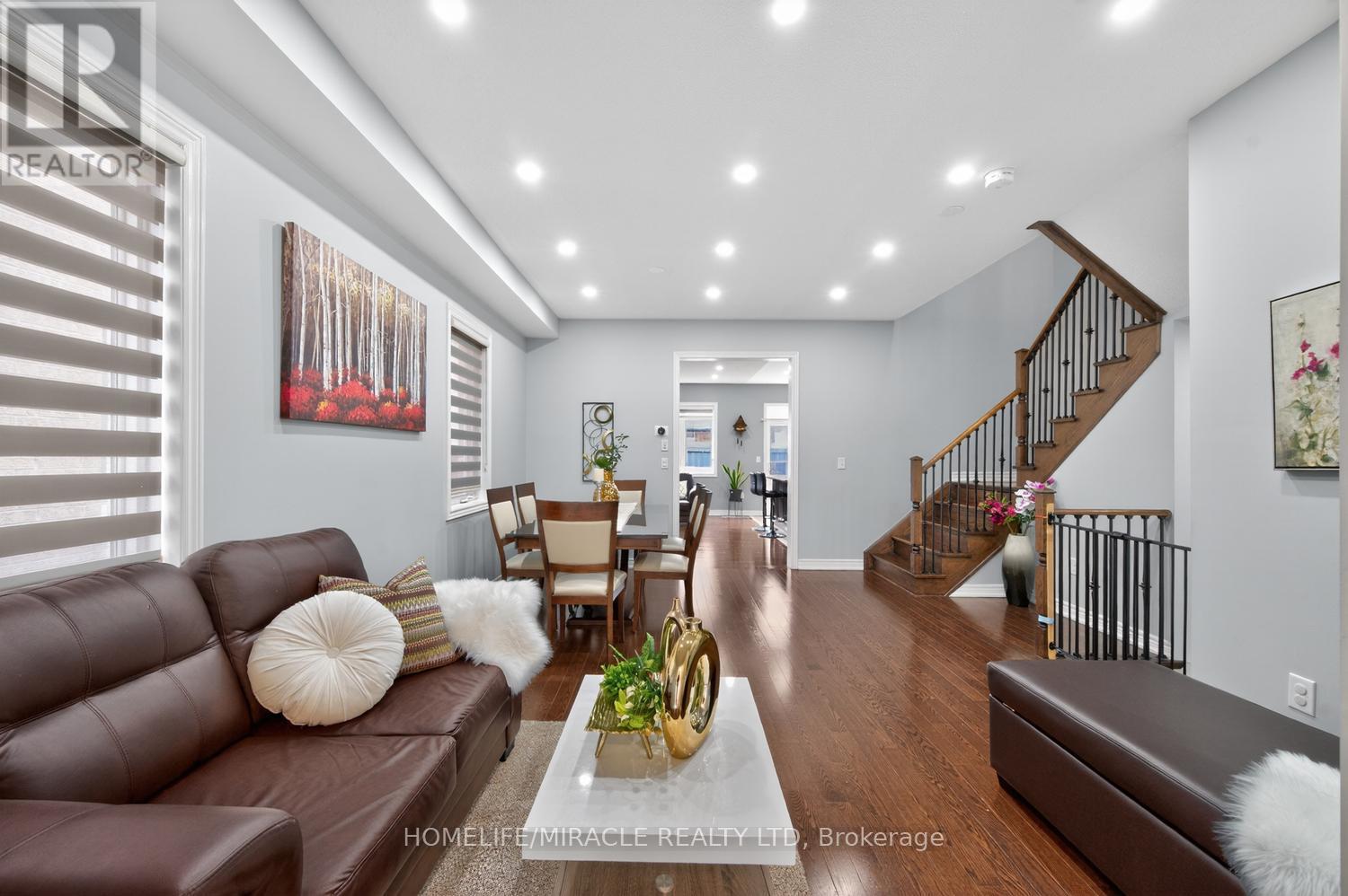 22 Altura Way, Brampton, Ontario  L6P 4A1 - Photo 7 - W13103320