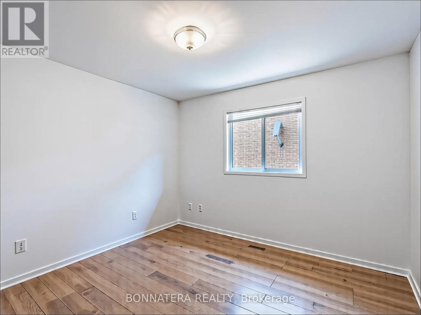 5471 Whitehorn Avenue, Mississauga, Ontario  L5V 1V5 - Photo 20 - W13103336