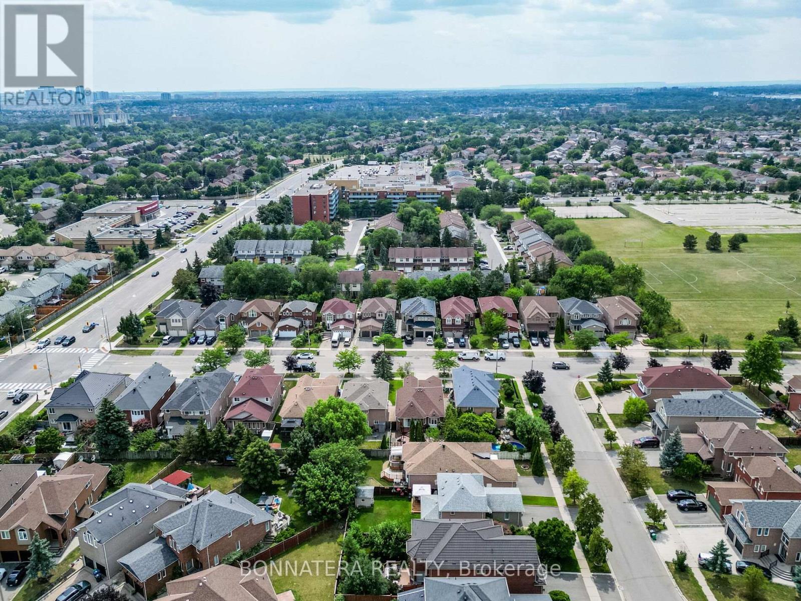 5471 Whitehorn Avenue, Mississauga, Ontario  L5V 1V5 - Photo 35 - W13103336