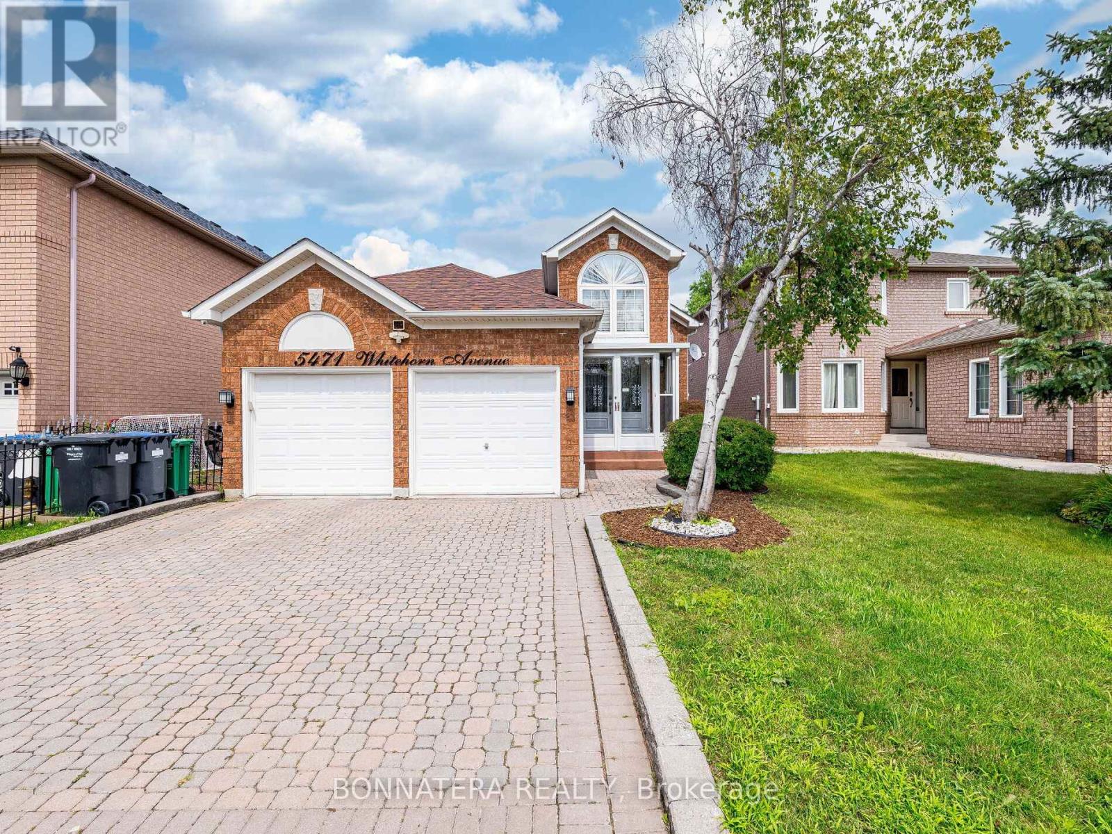 5471 Whitehorn Avenue, Mississauga, Ontario  L5V 1V5 - Photo 4 - W13103336