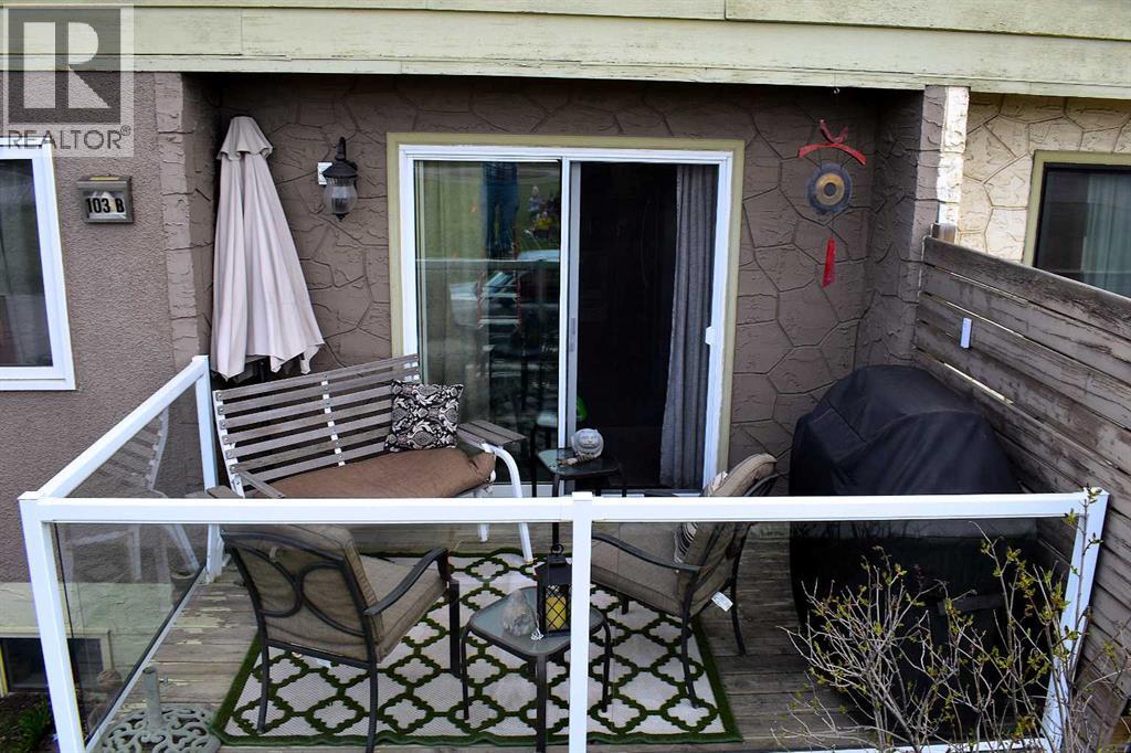 103b Laurel Square, Hinton, Alberta  T7V 1P3 - Photo 38 - A2295362