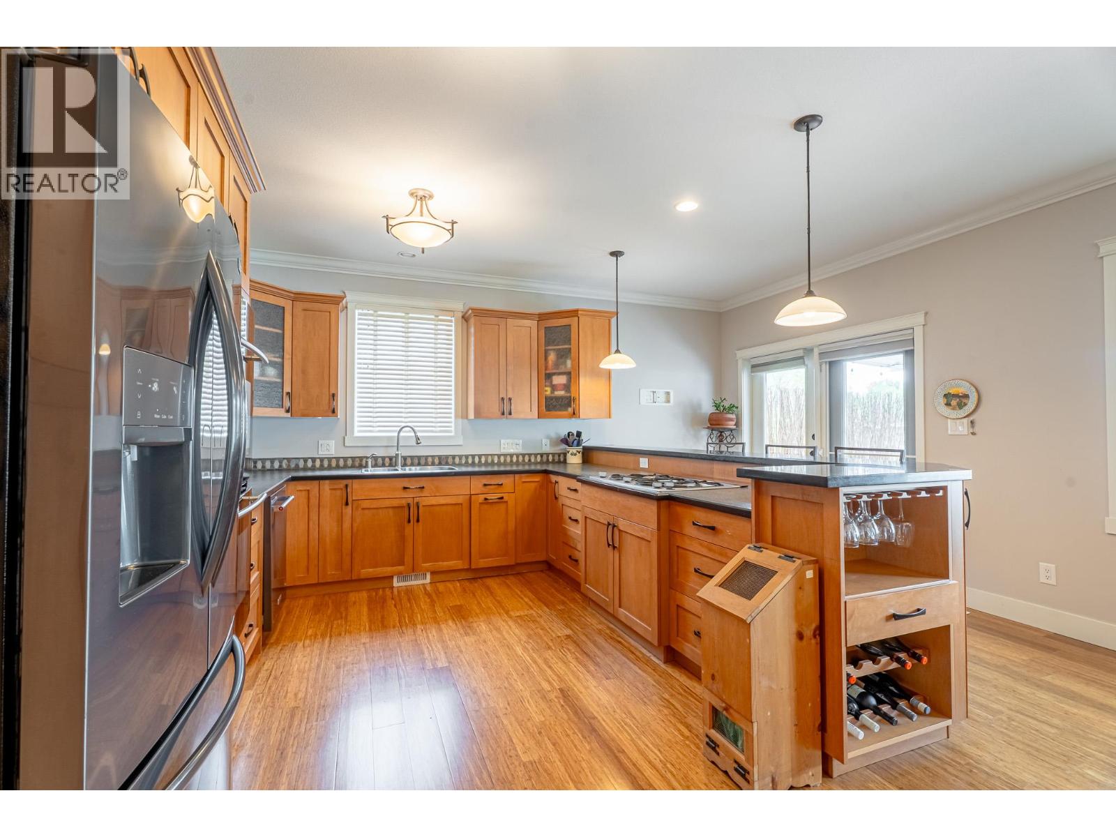 545 Kobayashi Place, Kamloops, British Columbia  V2B 0B5 - Photo 3 - 10386171