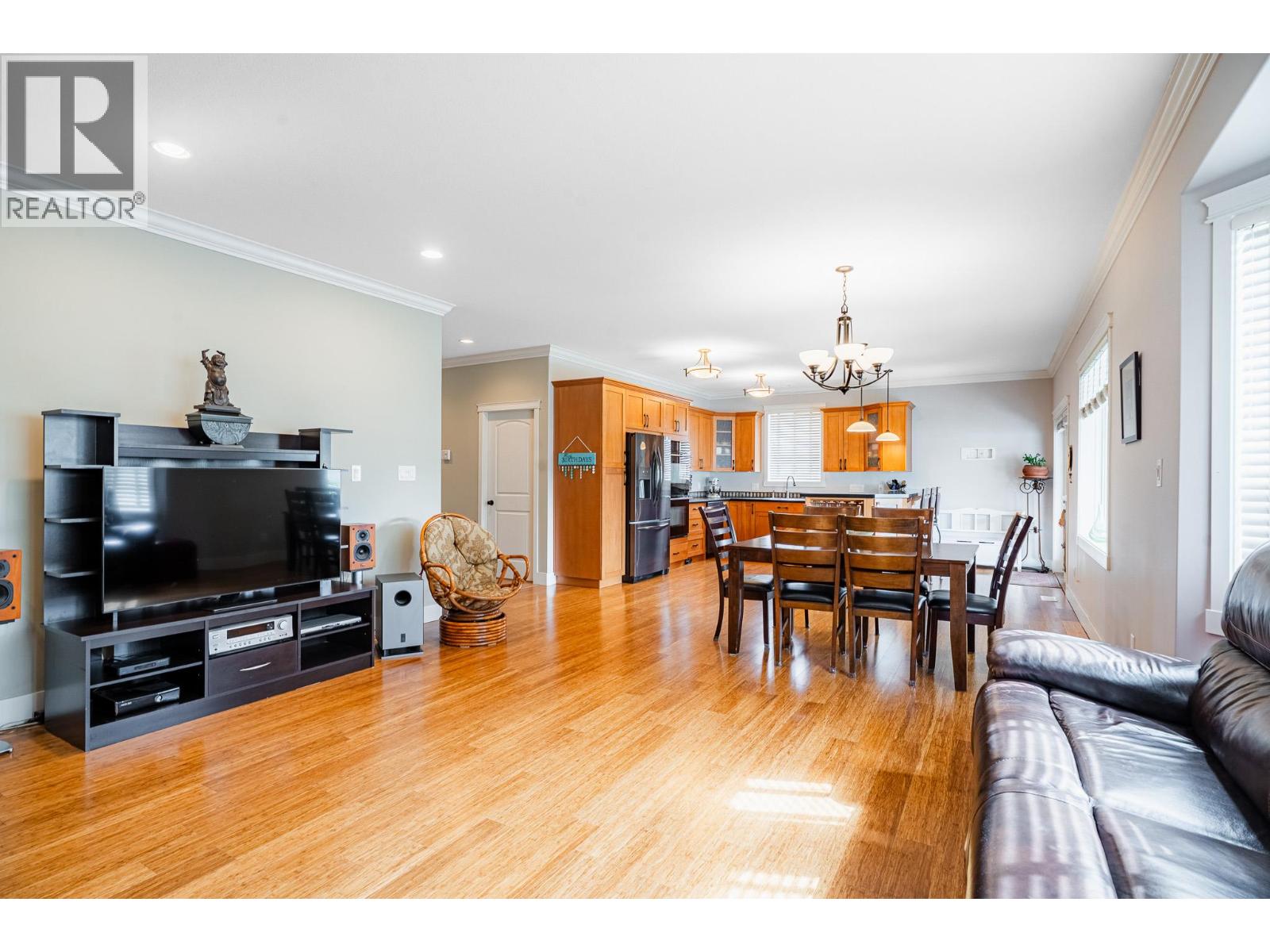 545 Kobayashi Place, Kamloops, British Columbia  V2B 0B5 - Photo 7 - 10386171