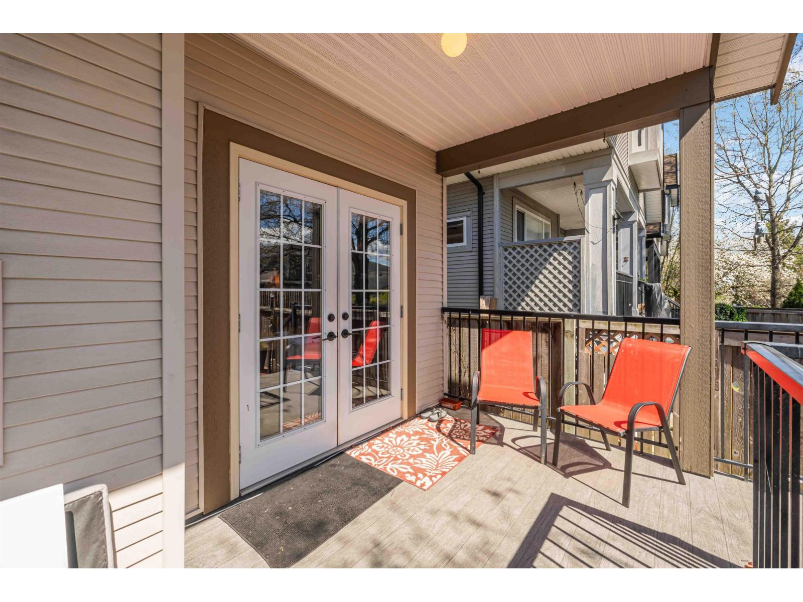 15544 Russell Avenue, White Rock, British Columbia  V4B 2R3 - Photo 14 - R3121336