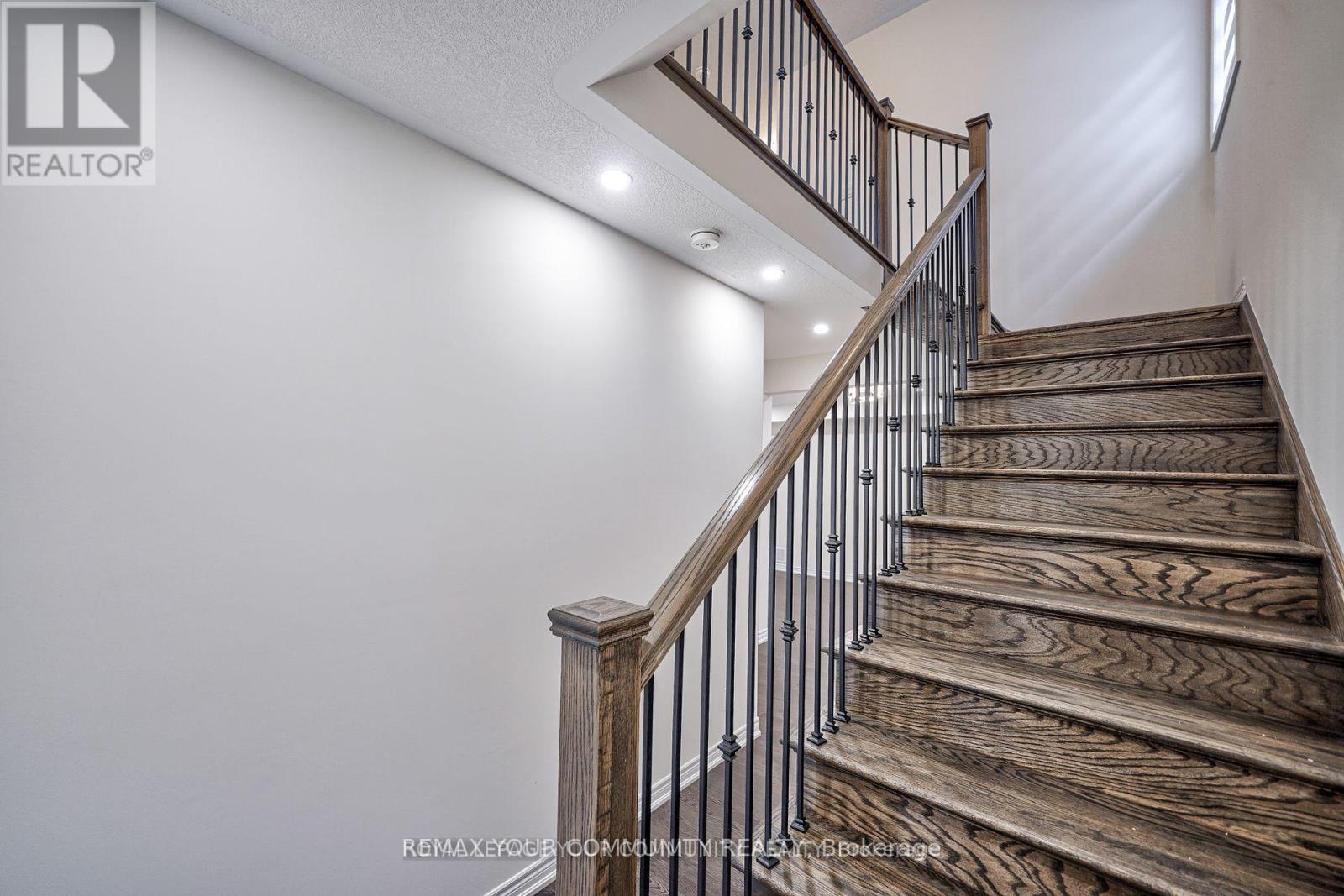 118 Broadacre Drive, Kitchener, Ontario  N2R 0S5 - Photo 28 - X13103116