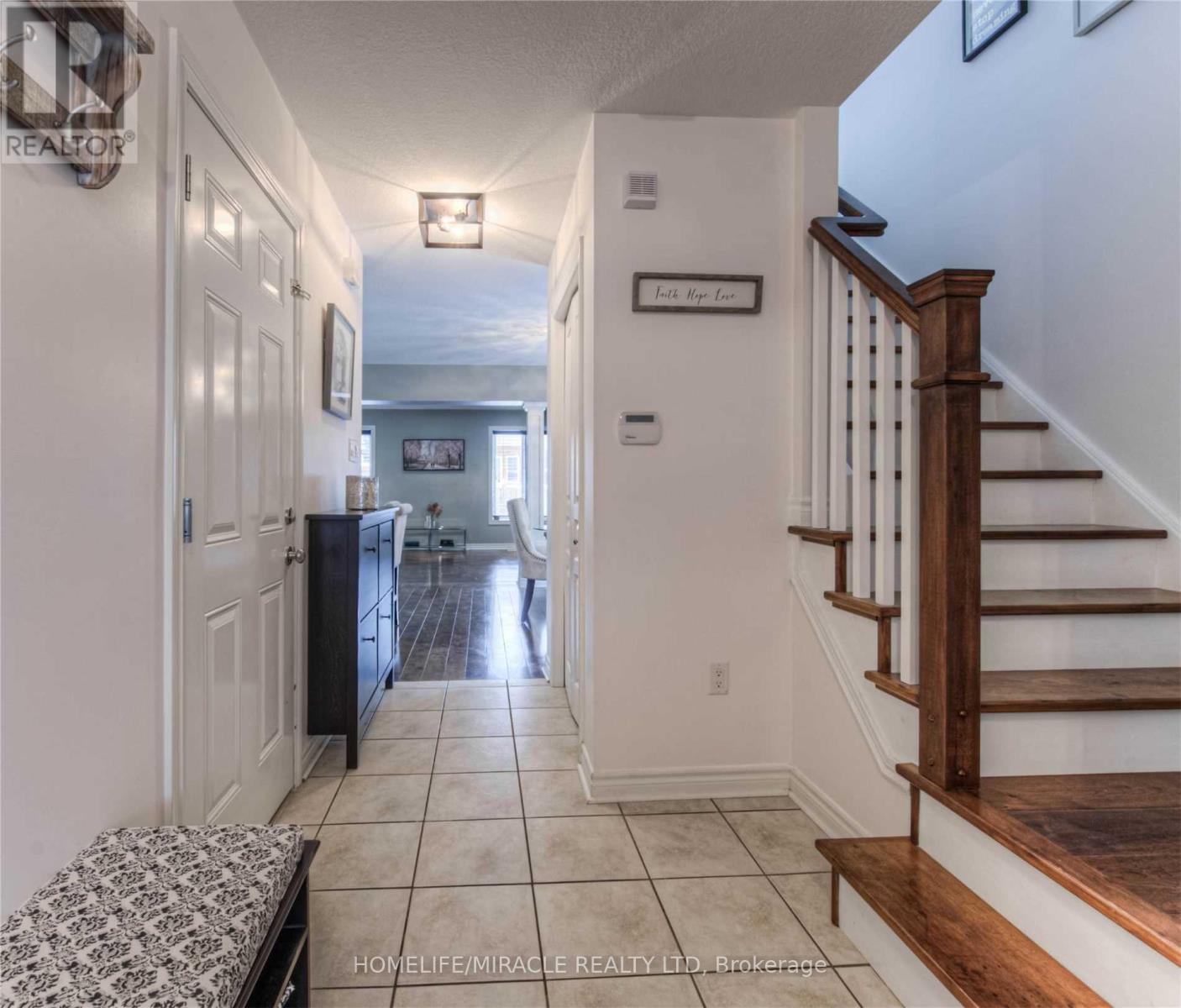 Upper - 77 Laughland Lane, Guelph, Ontario  N1L 0C6 - Photo 4 - X13103150