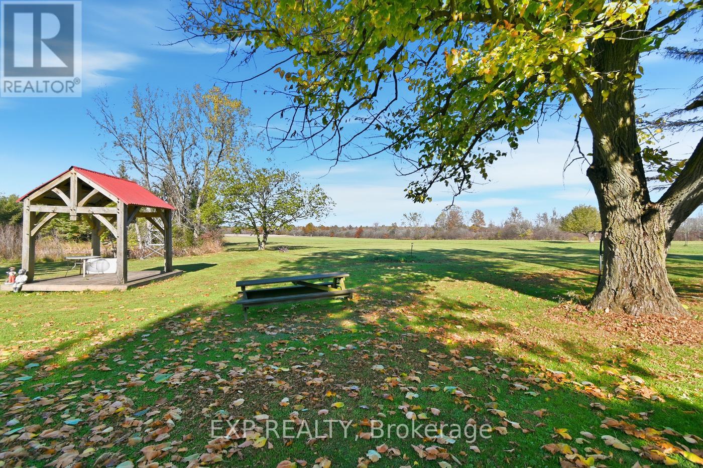 9043 Ridge Road, Niagara Falls, Ontario  L3B 5N7 - Photo 37 - X13103190