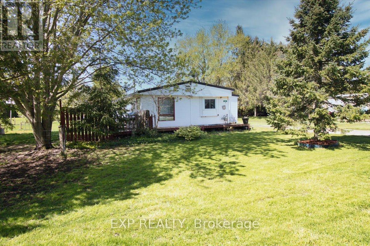 252 Queen Street, Chatham-Kent, Ontario  N0P 1T0 - Photo 4 - X13103296