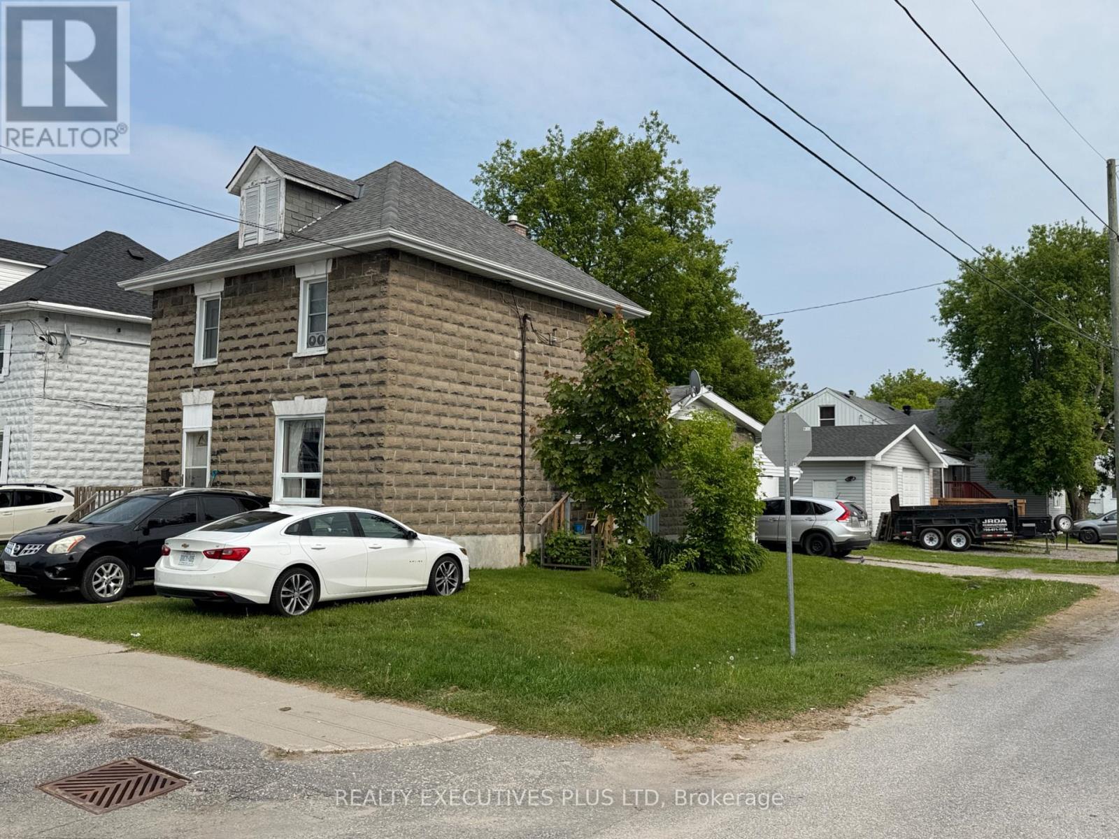 907 Fraser Street, North Bay, Ontario  P1B 3X7 - Photo 2 - X13103308