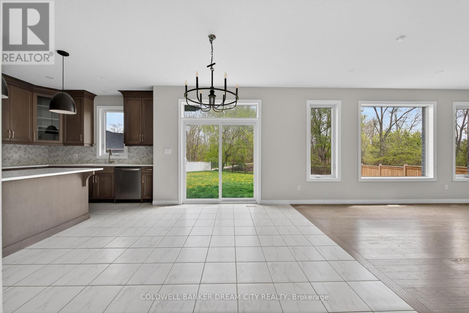 98 Livingston Drive, Tillsonburg, Ontario  N4G 0J3 - Photo 10 - X13103318