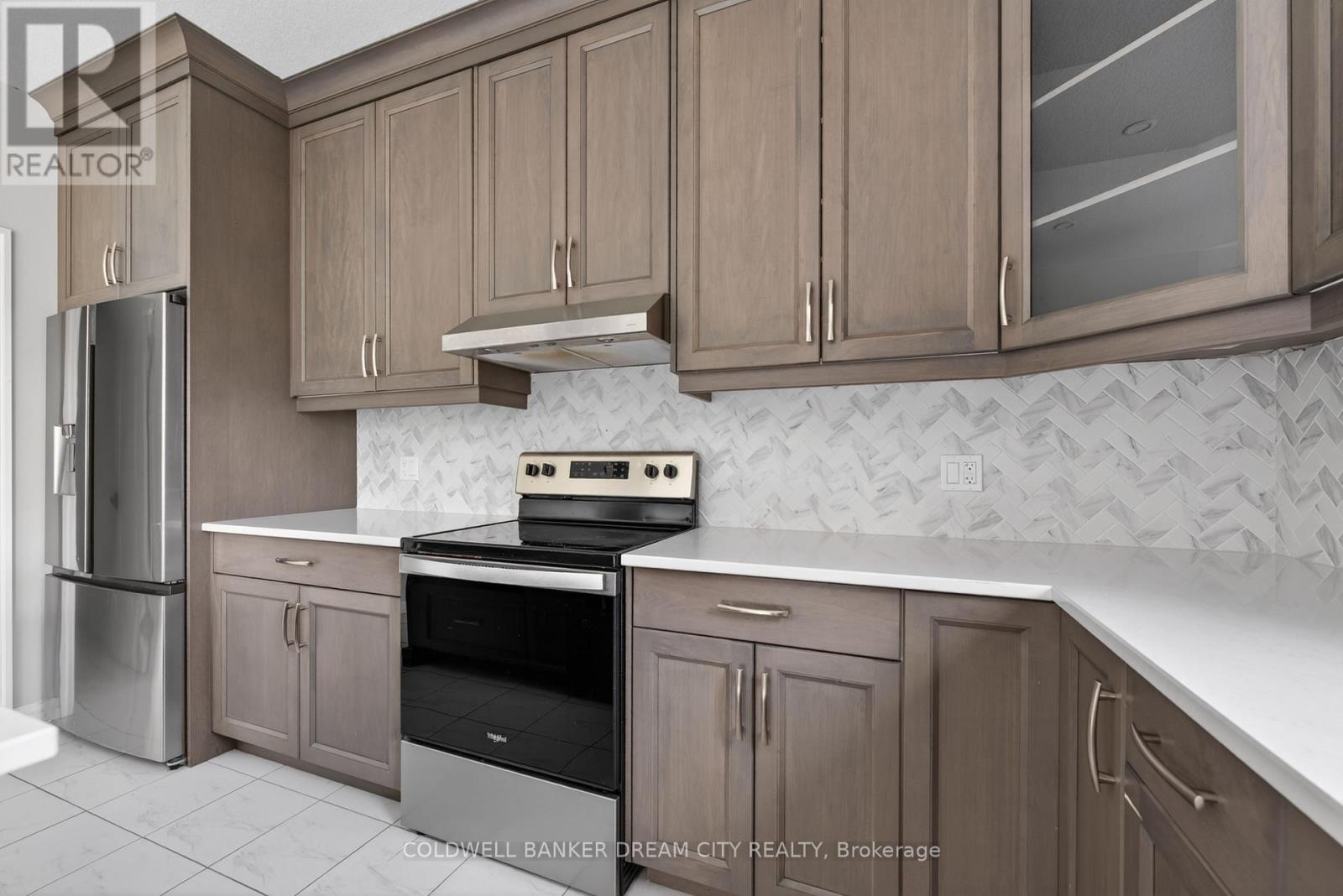 98 Livingston Drive, Tillsonburg, Ontario  N4G 0J3 - Photo 15 - X13103318