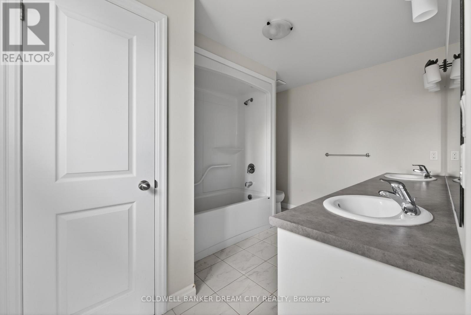 98 Livingston Drive, Tillsonburg, Ontario  N4G 0J3 - Photo 29 - X13103318