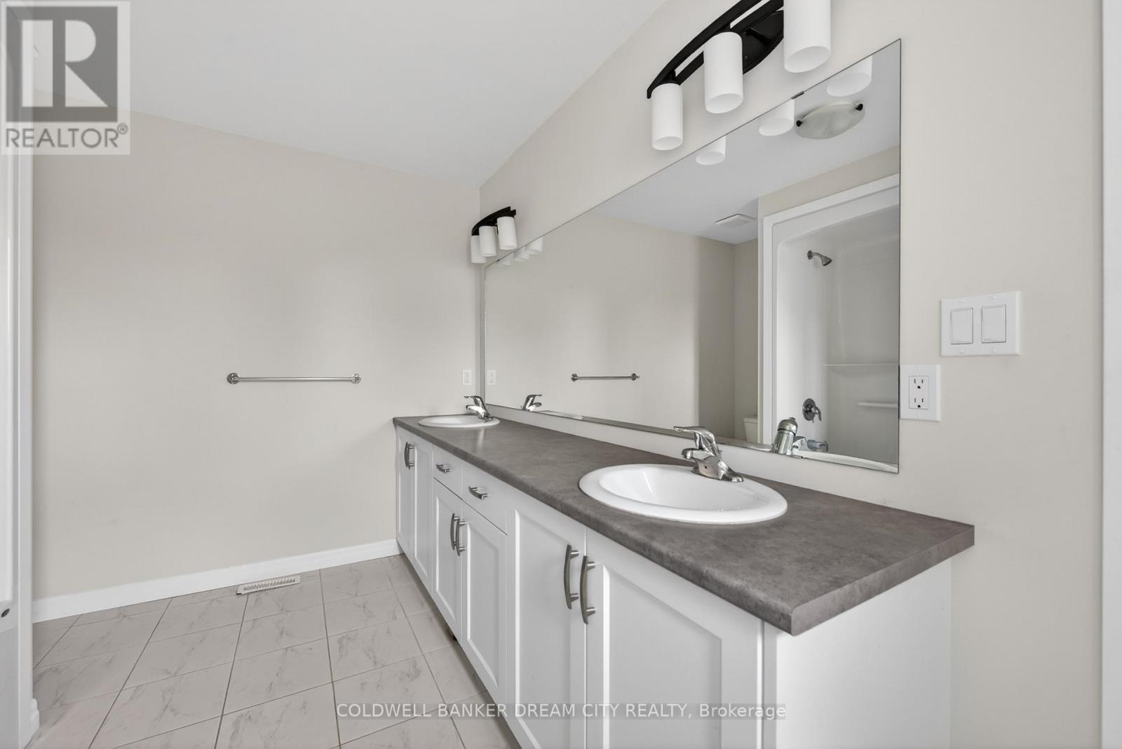 98 Livingston Drive, Tillsonburg, Ontario  N4G 0J3 - Photo 30 - X13103318