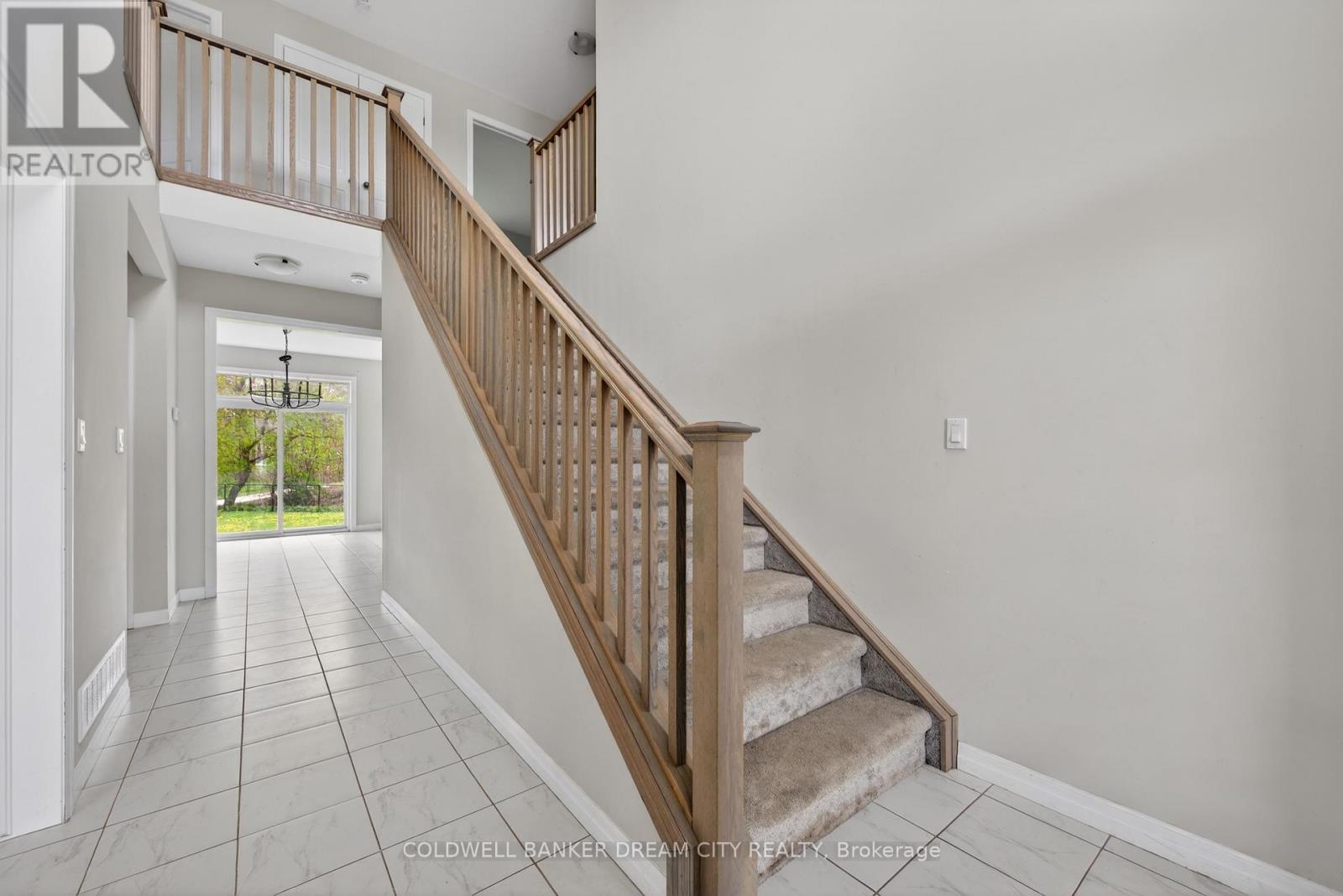 98 Livingston Drive, Tillsonburg, Ontario  N4G 0J3 - Photo 8 - X13103318