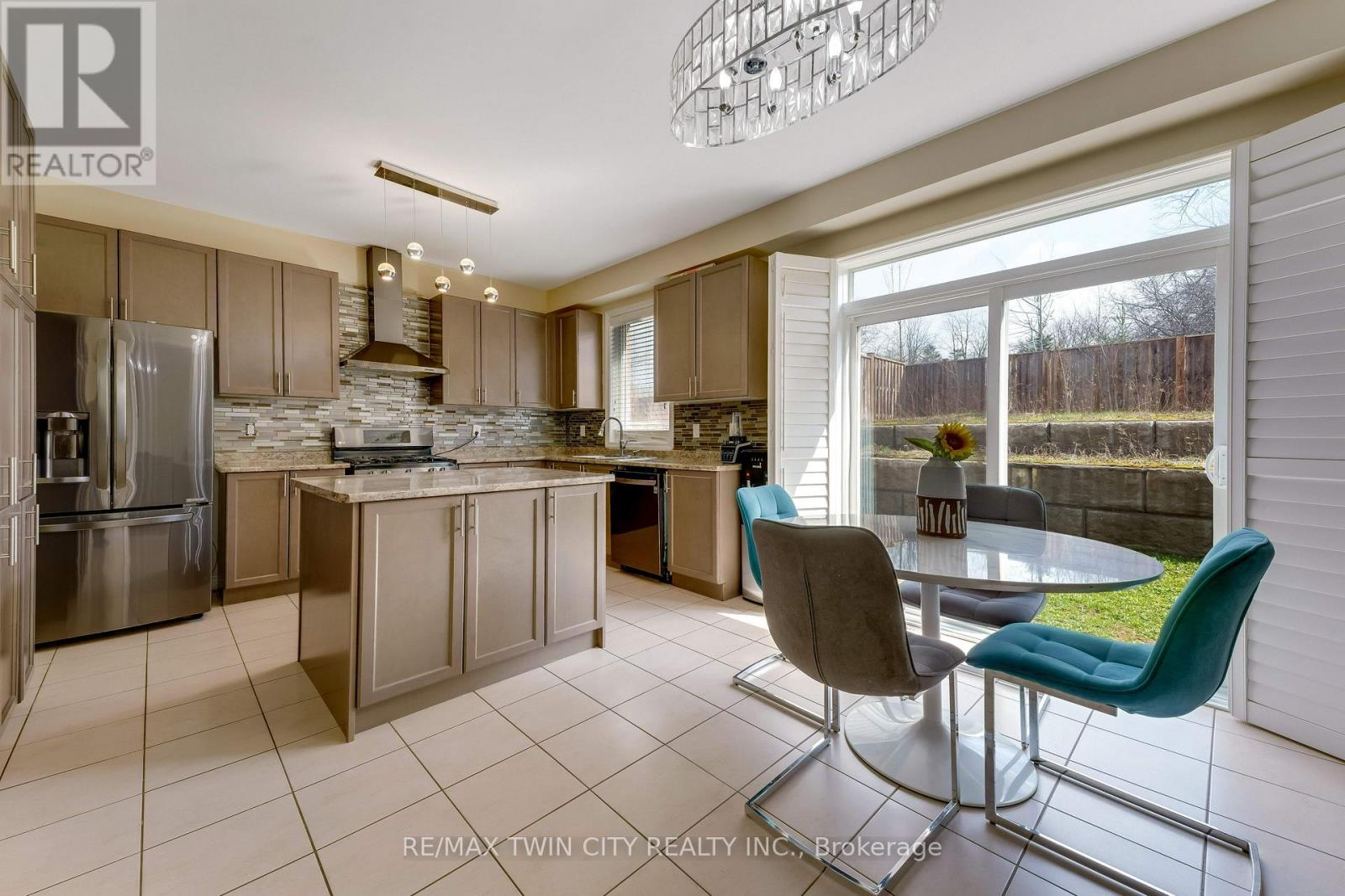 667 Linden Drive, Cambridge, Ontario  N3H 0B6 - Photo 11 - X13103372