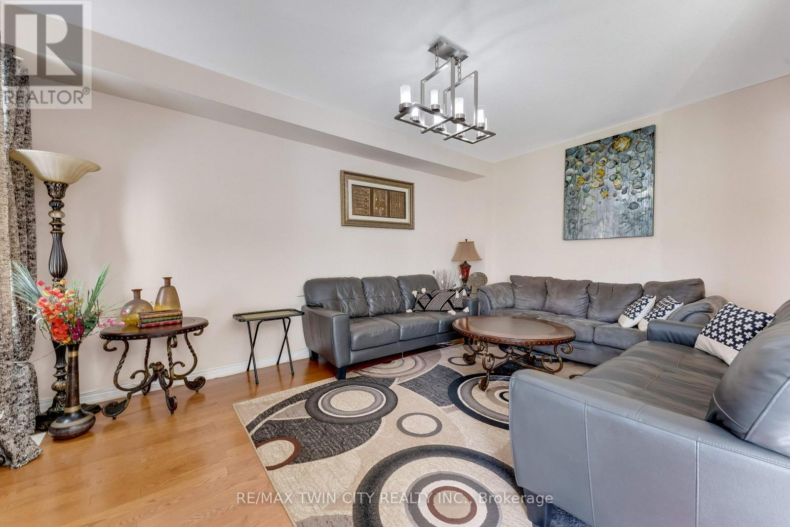 667 Linden Drive, Cambridge, Ontario  N3H 0B6 - Photo 12 - X13103372