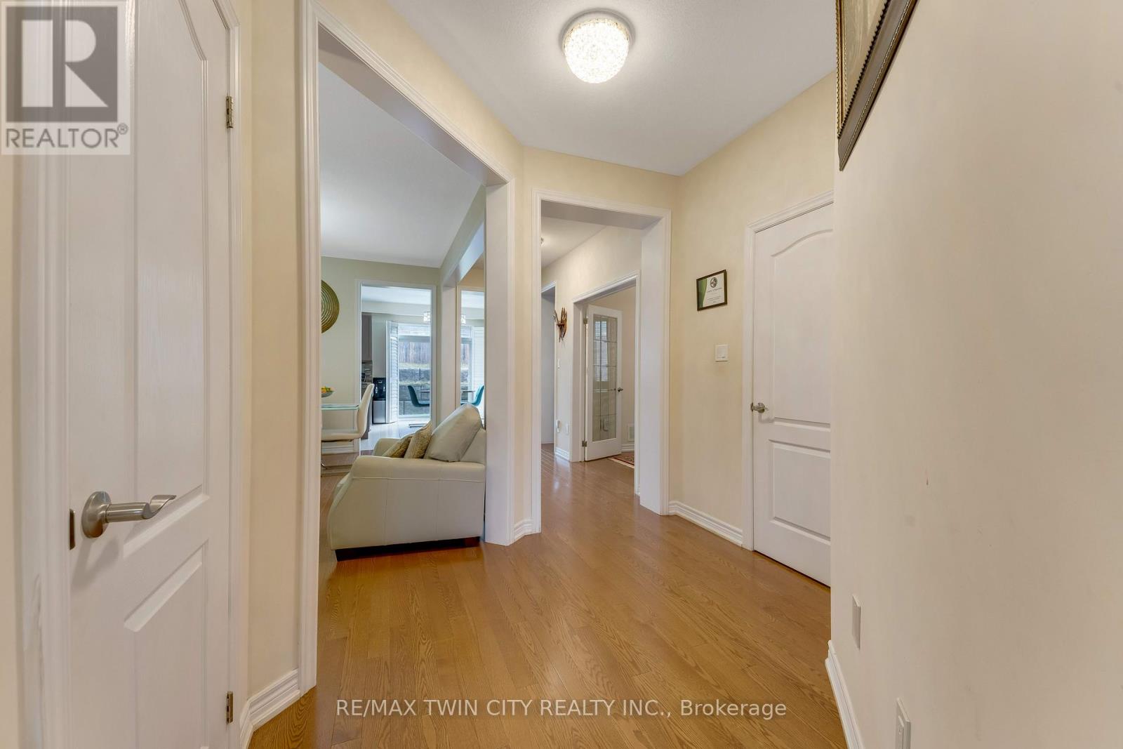 667 Linden Drive, Cambridge, Ontario  N3H 0B6 - Photo 18 - X13103372