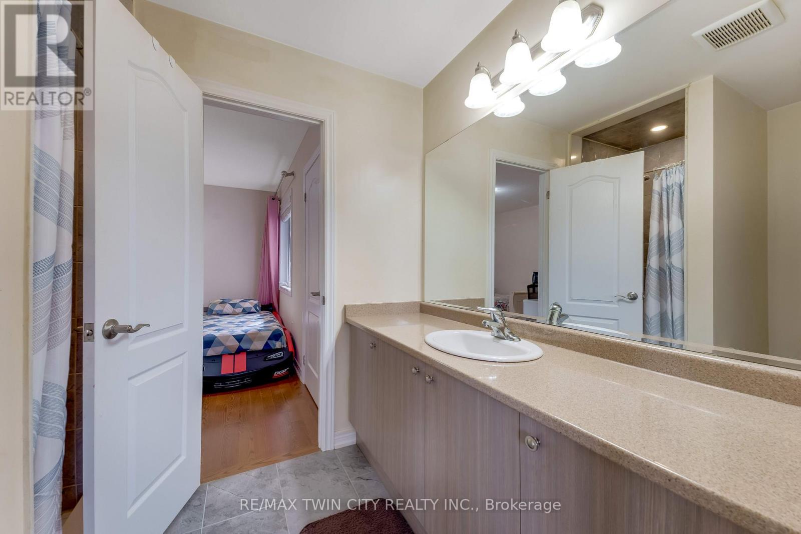 667 Linden Drive, Cambridge, Ontario  N3H 0B6 - Photo 24 - X13103372