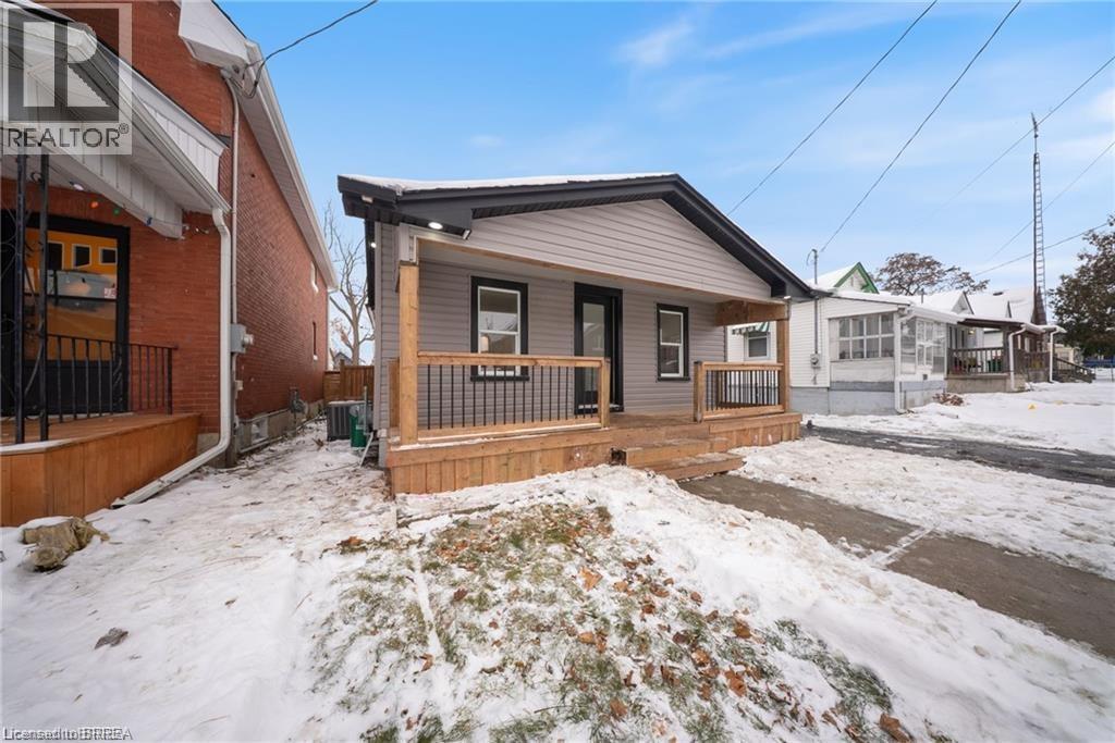 111 VICTORIA Street, Brantford, Ontario