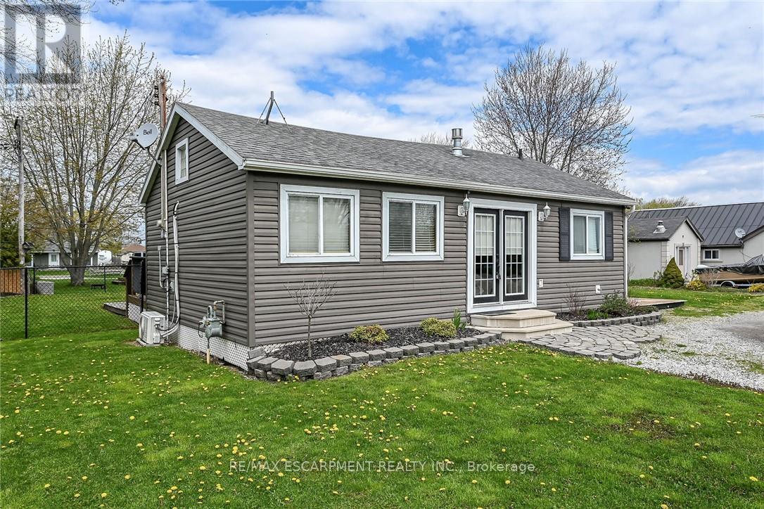277 Blue Water Parkway, Haldimand, Ontario  N0A 1P0 - Photo 44 - X12929092