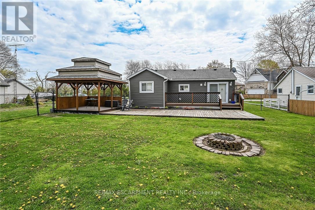 277 Blue Water Parkway, Haldimand, Ontario  N0A 1P0 - Photo 3 - X12929092