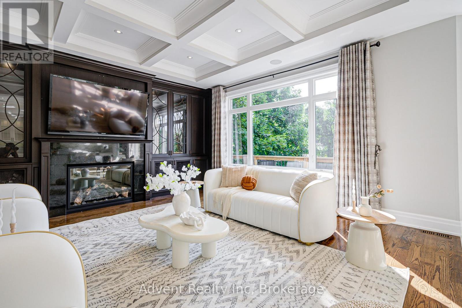 27 Tefley Road, Toronto, Ontario  M2M 1C5 - Photo 3 - C12726226