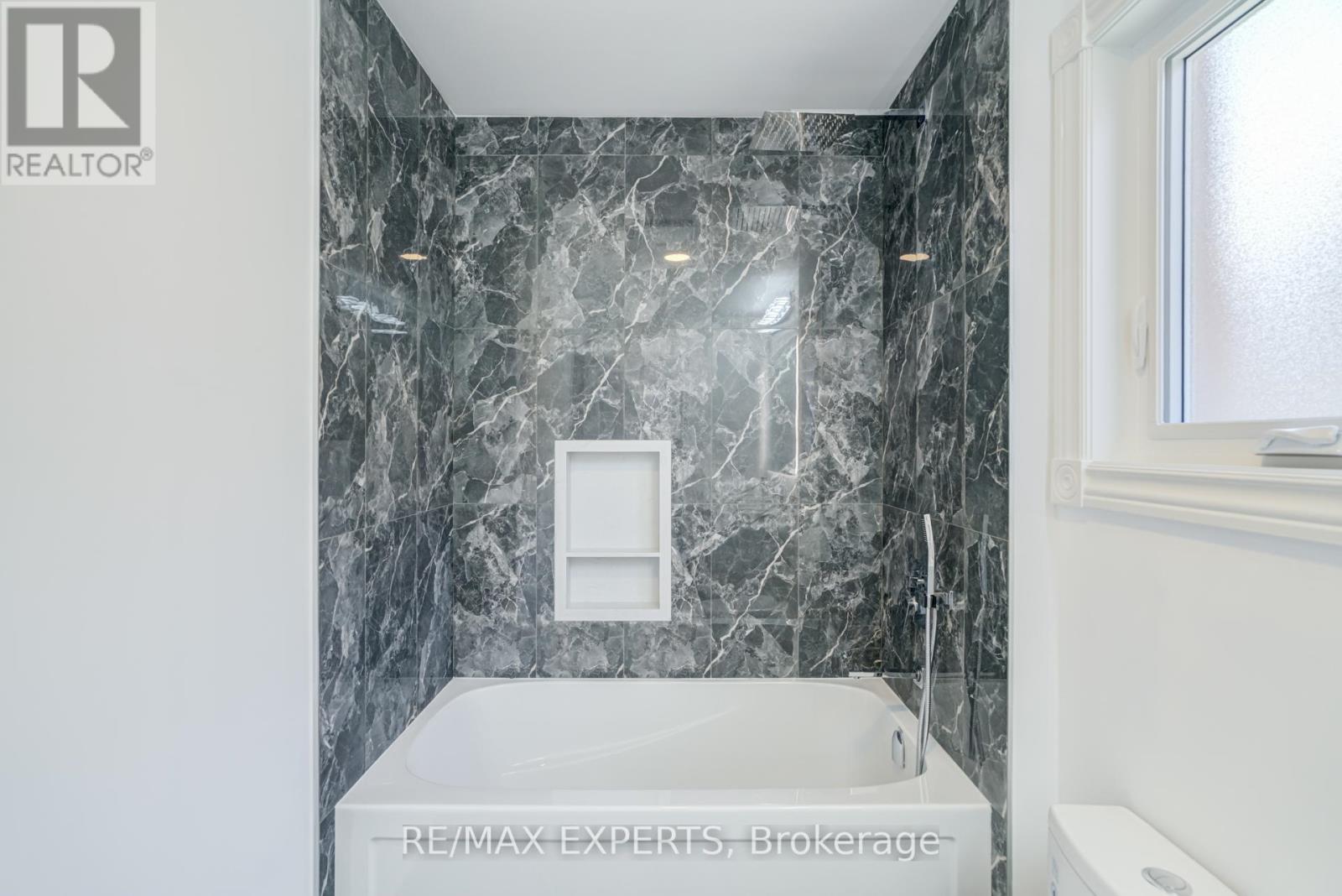 45 Del Francesco Way, Vaughan, Ontario  L6A 3X1 - Photo 31 - N13086072