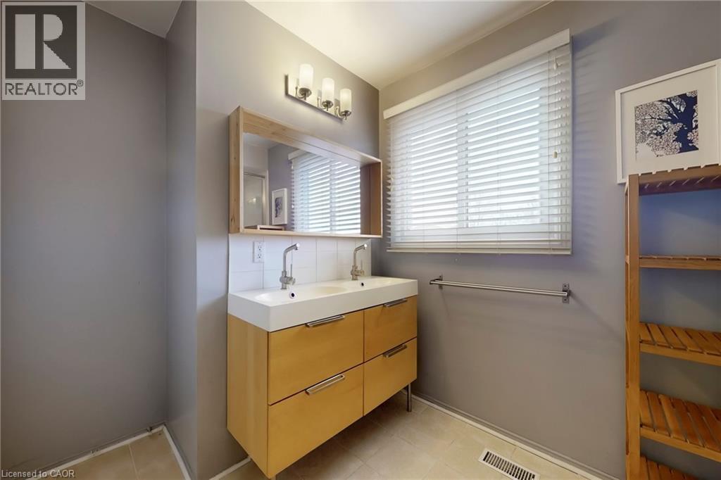 62 Como Place, Hamilton, Ontario  L9B 1Y4 - Photo 32 - 40828598