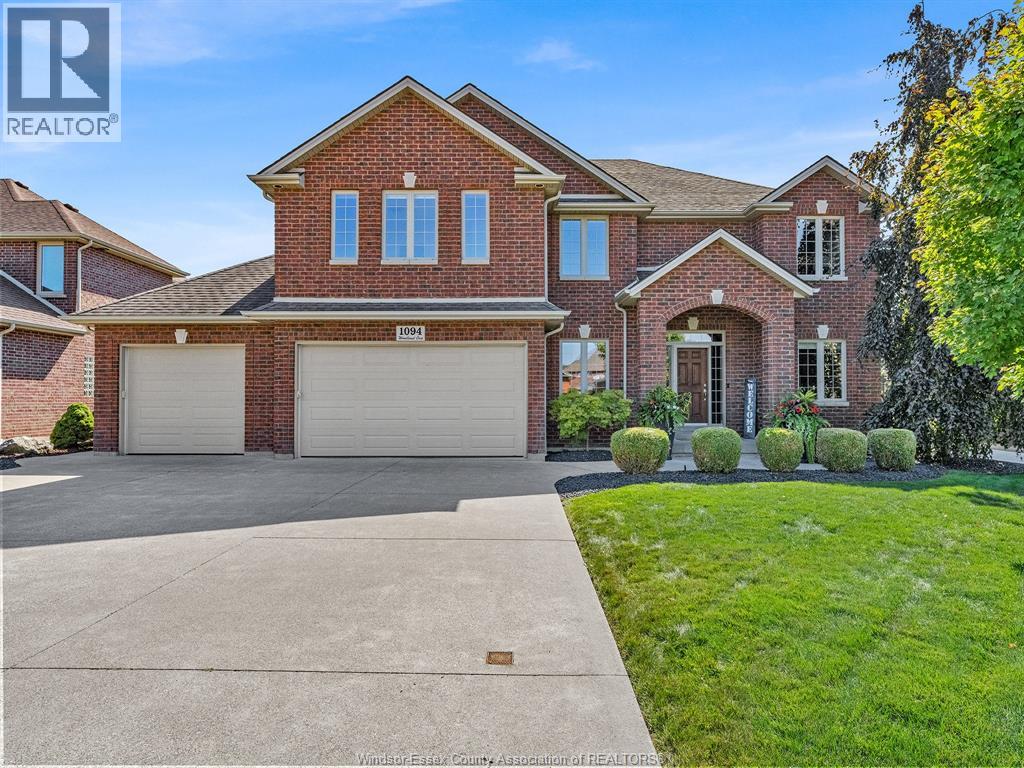1094 Woodland Crescent, Lakeshore, Ontario  N0R 1A0 - Photo 2 - 26010485