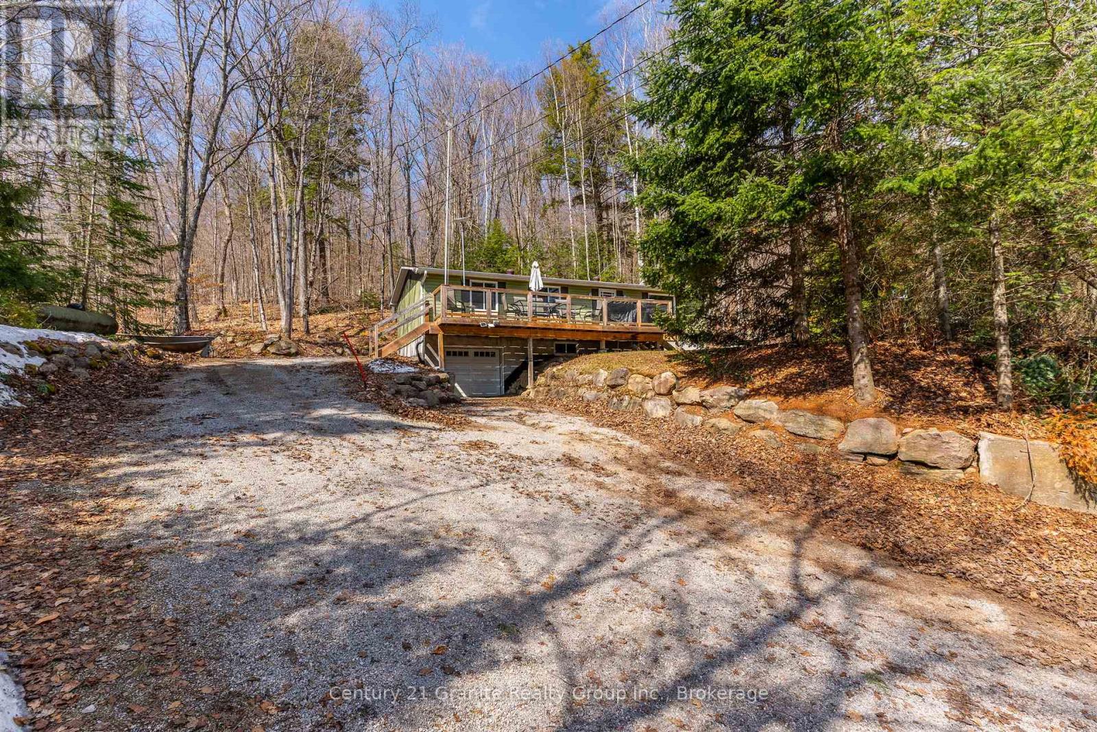 6087 Haliburton Lake Road, Dysart Et Al, Ontario  K0M 1S0 - Photo 2 - X13103400