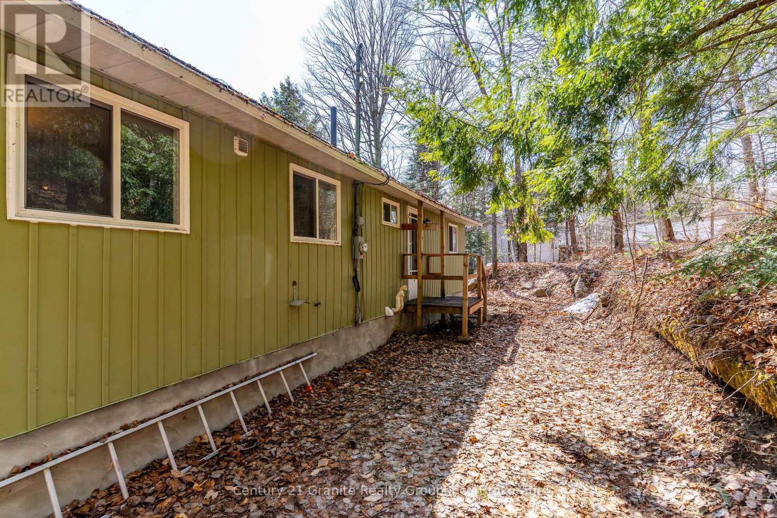 6087 Haliburton Lake Road, Dysart Et Al, Ontario  K0M 1S0 - Photo 27 - X13103400