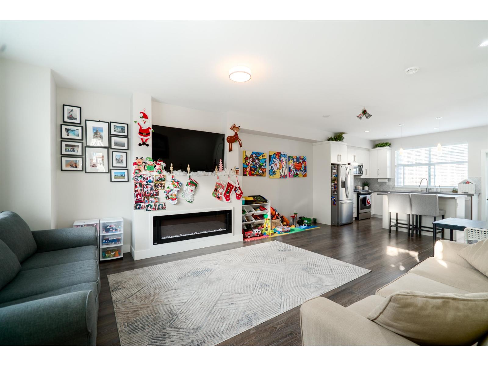 57 14541 WINTER CRESCENT, Surrey, British Columbia