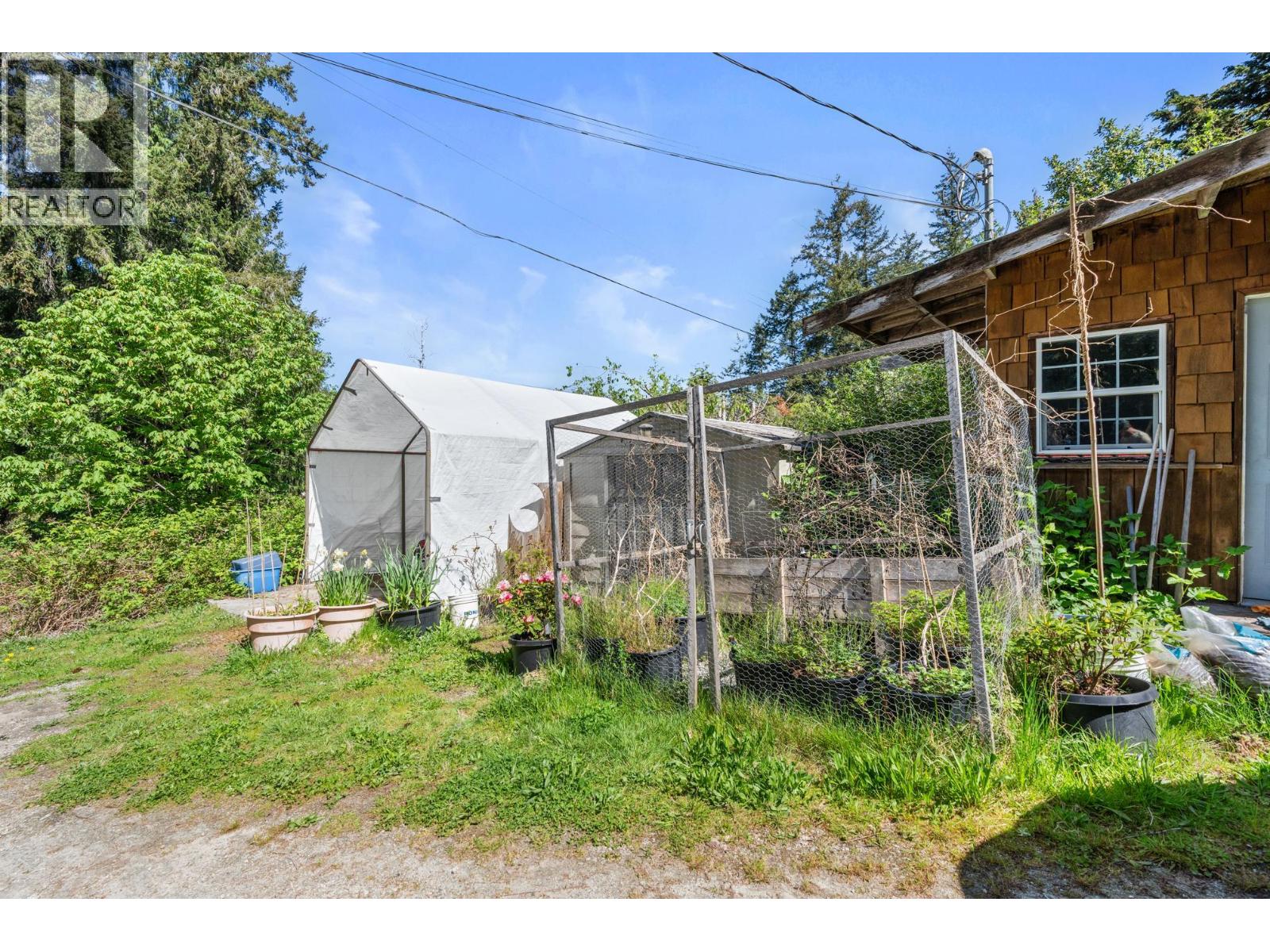 13262 Porters Road, Madeira Park, British Columbia  V0N 2H1 - Photo 29 - R3121306