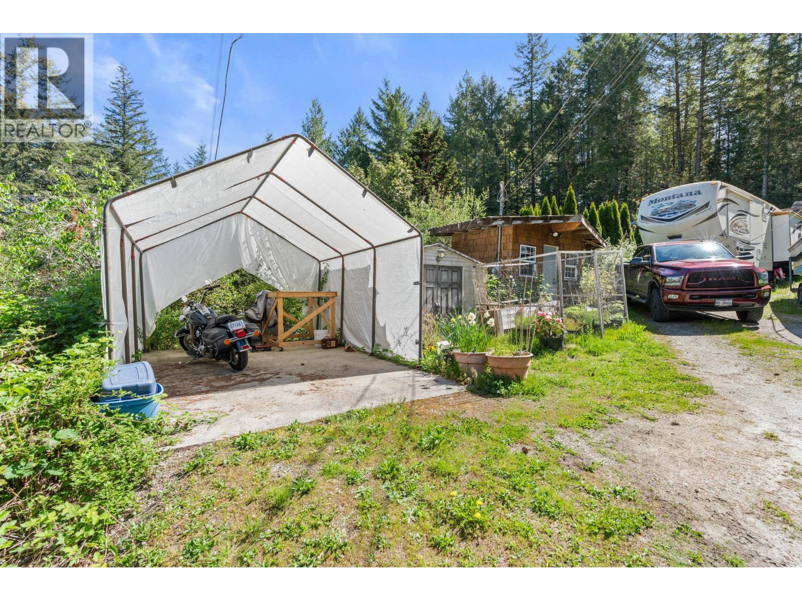 13262 Porters Road, Madeira Park, British Columbia  V0N 2H1 - Photo 31 - R3121306