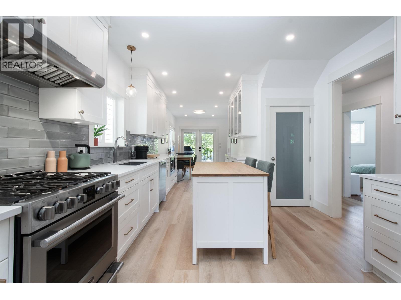 2248 Graveley Street, Vancouver, British Columbia  V5L 3C2 - Photo 12 - R3121333