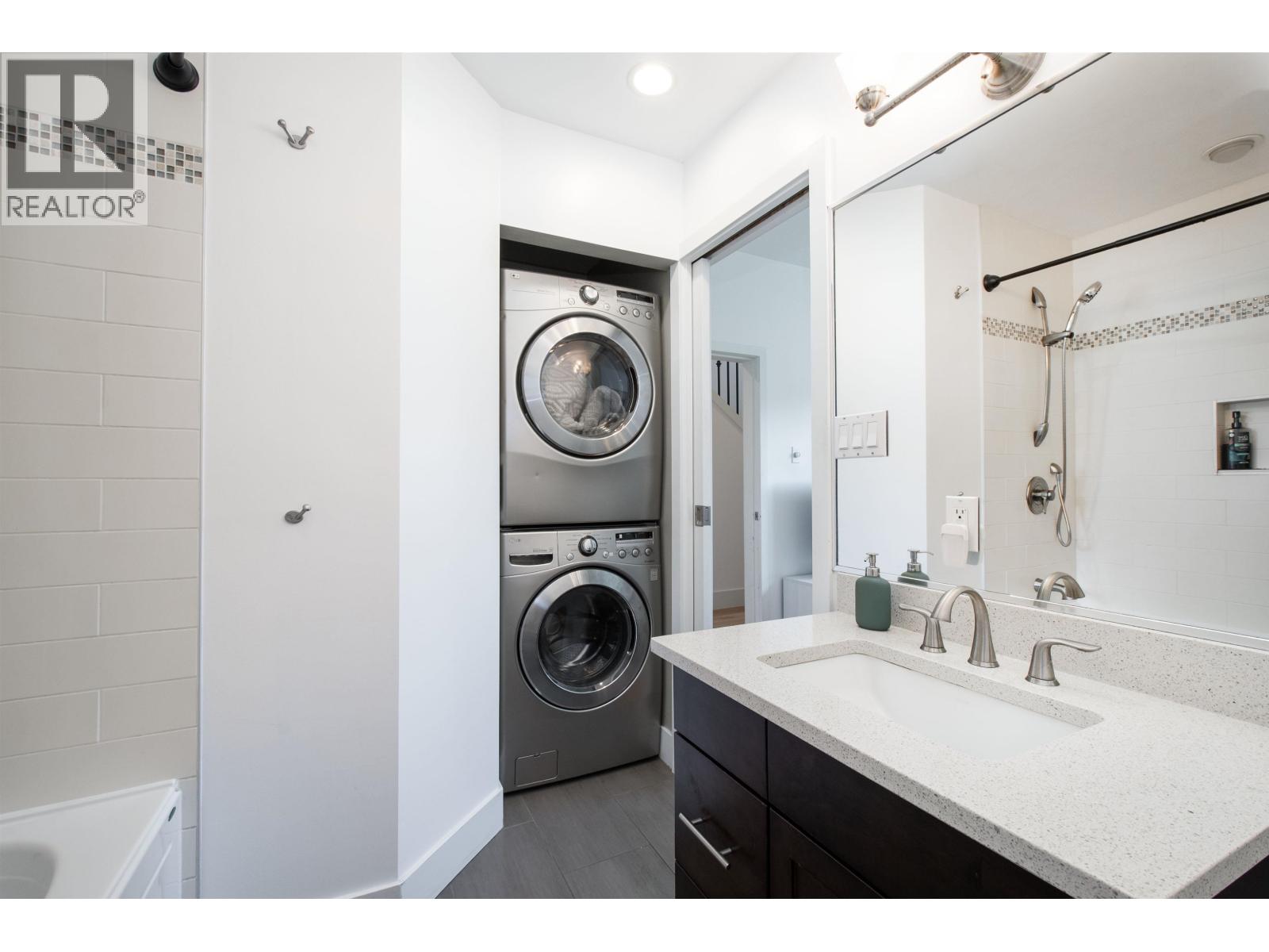 2248 Graveley Street, Vancouver, British Columbia  V5L 3C2 - Photo 23 - R3121333