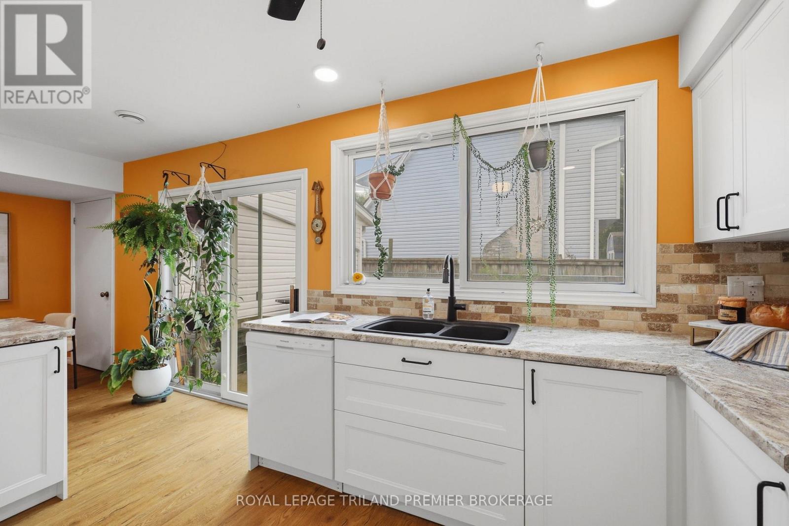 20 Crabtree Avenue, London North, Ontario  N6G 2H7 - Photo 13 - X13103452