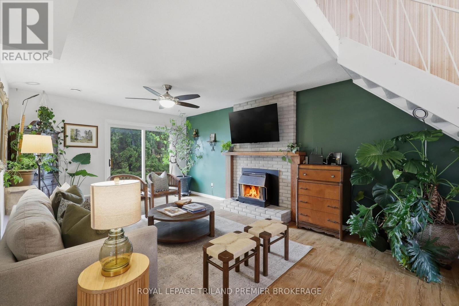 20 Crabtree Avenue, London North, Ontario  N6G 2H7 - Photo 6 - X13103452
