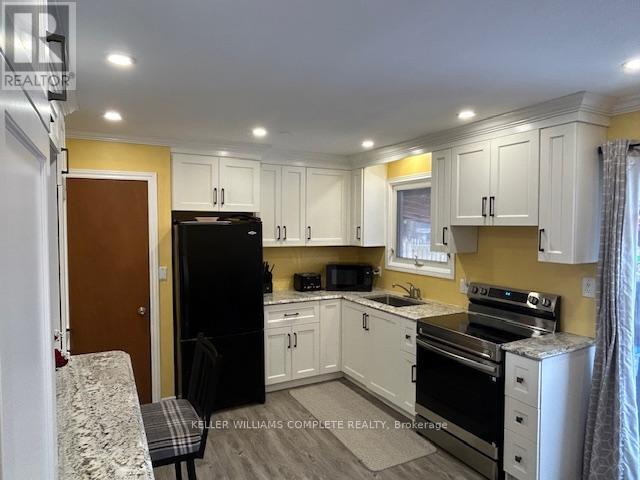 453 Leonard Avenue, Welland, Ontario  L3C 3A2 - Photo 2 - X12669394