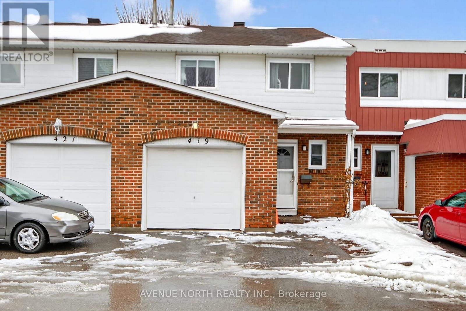 40 - 419 ARMONIA PRIVATE, Ottawa, Ontario