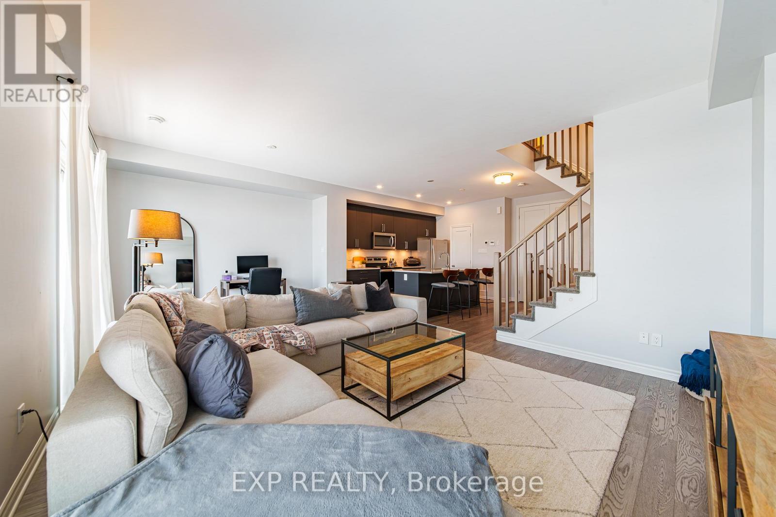 215 Pastel Way, Ottawa, Ontario  K2J 6M8 - Photo 4 - X13103462