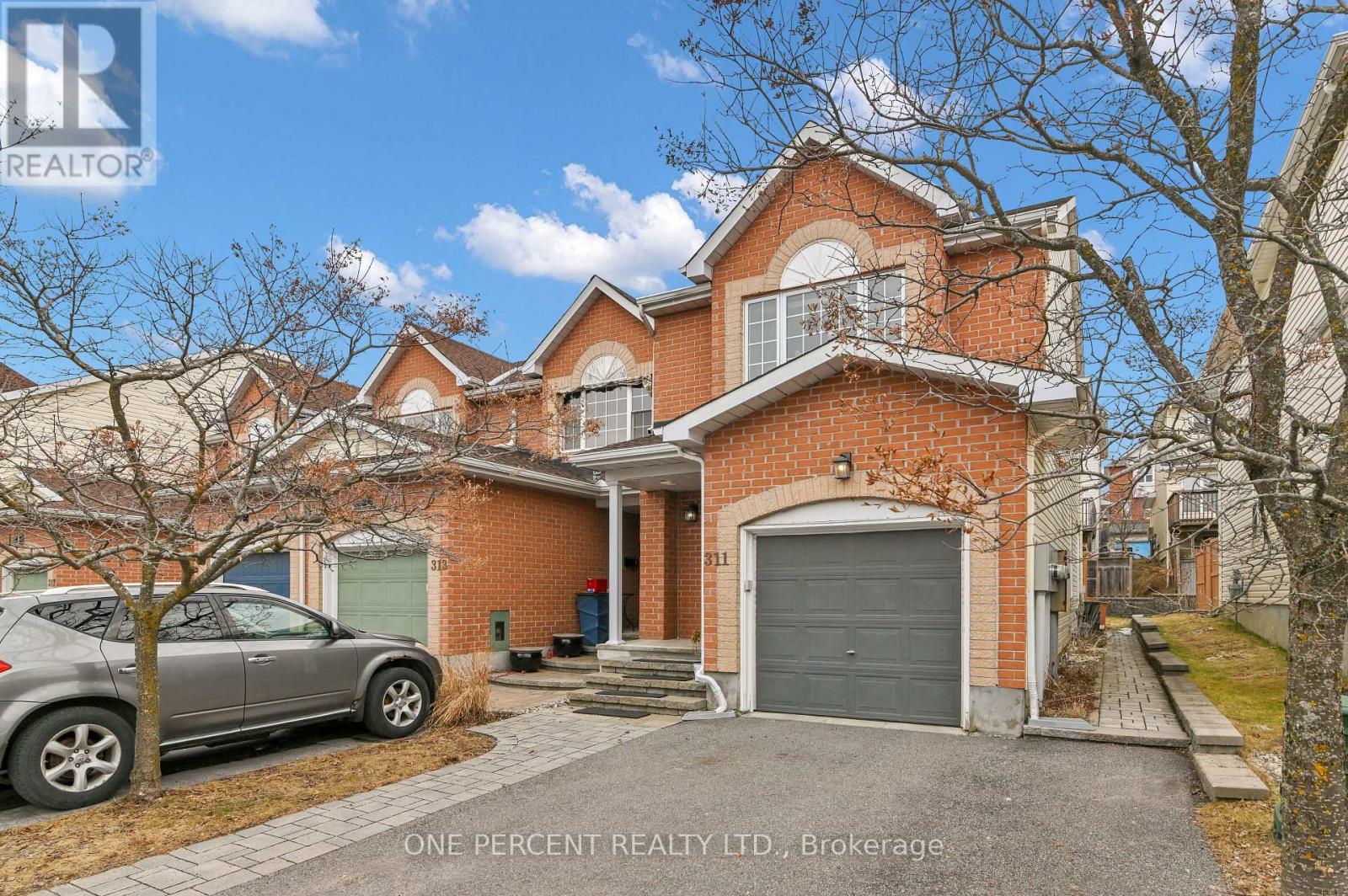 311 Southcrest Private, Ottawa, Ontario  K1V 2B7 - Photo 2 - X13103526