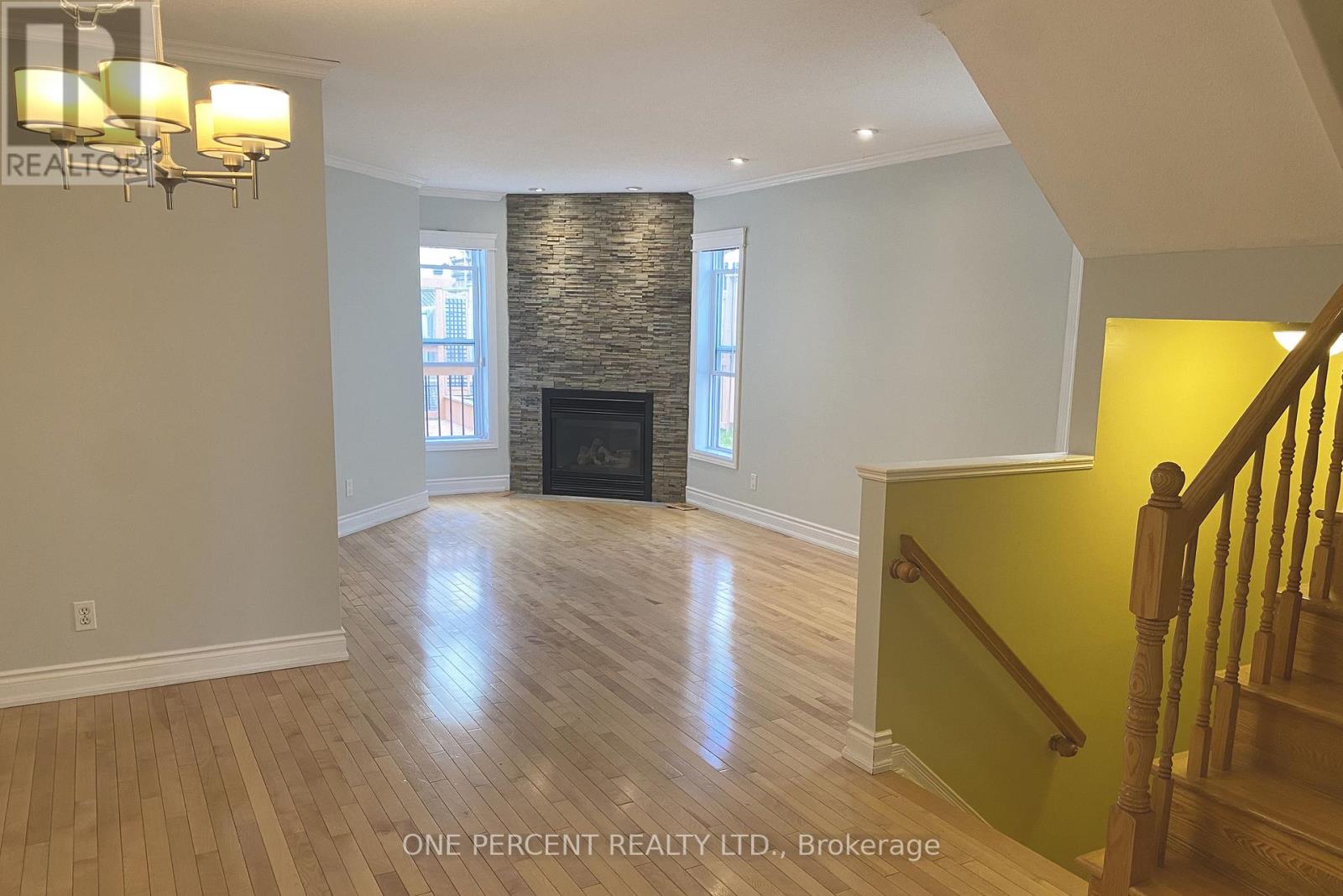 311 Southcrest Private, Ottawa, Ontario  K1V 2B7 - Photo 7 - X13103526