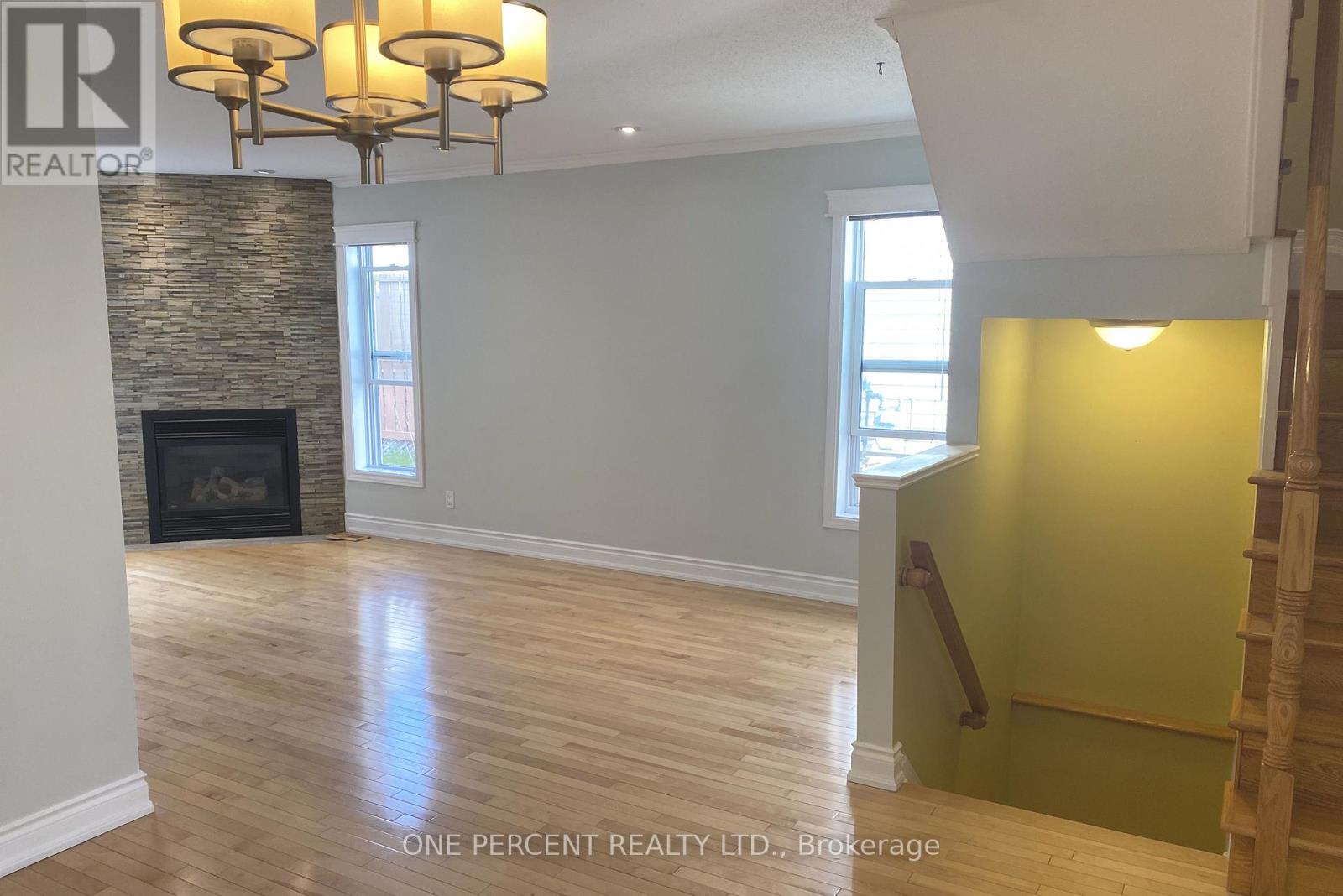 311 Southcrest Private, Ottawa, Ontario  K1V 2B7 - Photo 8 - X13103526