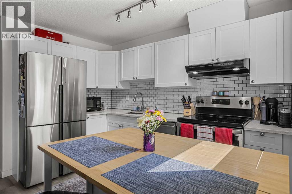 1, 186 Kananaskis Way, Canmore, Alberta  T1W 0A2 - Photo 11 - A2309116