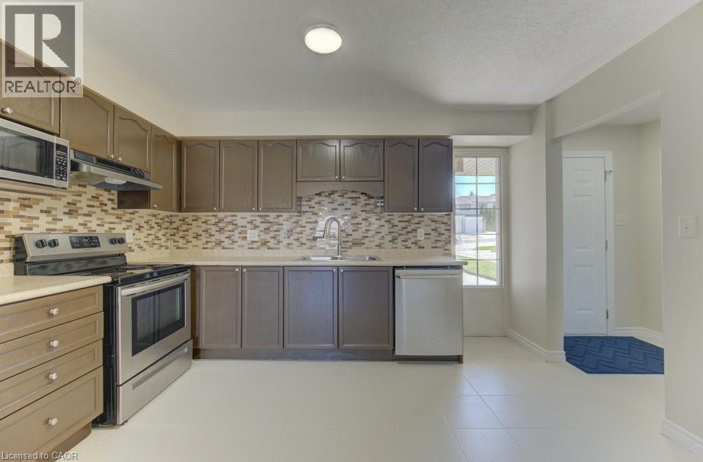 90 Ralgreen Crescent, Kitchener, Ontario  N2M 1T9 - Photo 14 - 40823416