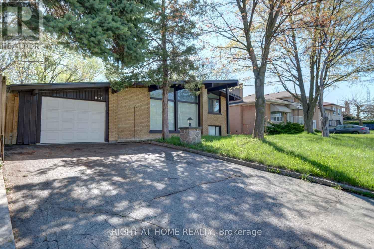 931 Willowdale Avenue, Toronto, Ontario  M2M 3C3 - Photo 3 - C13101402