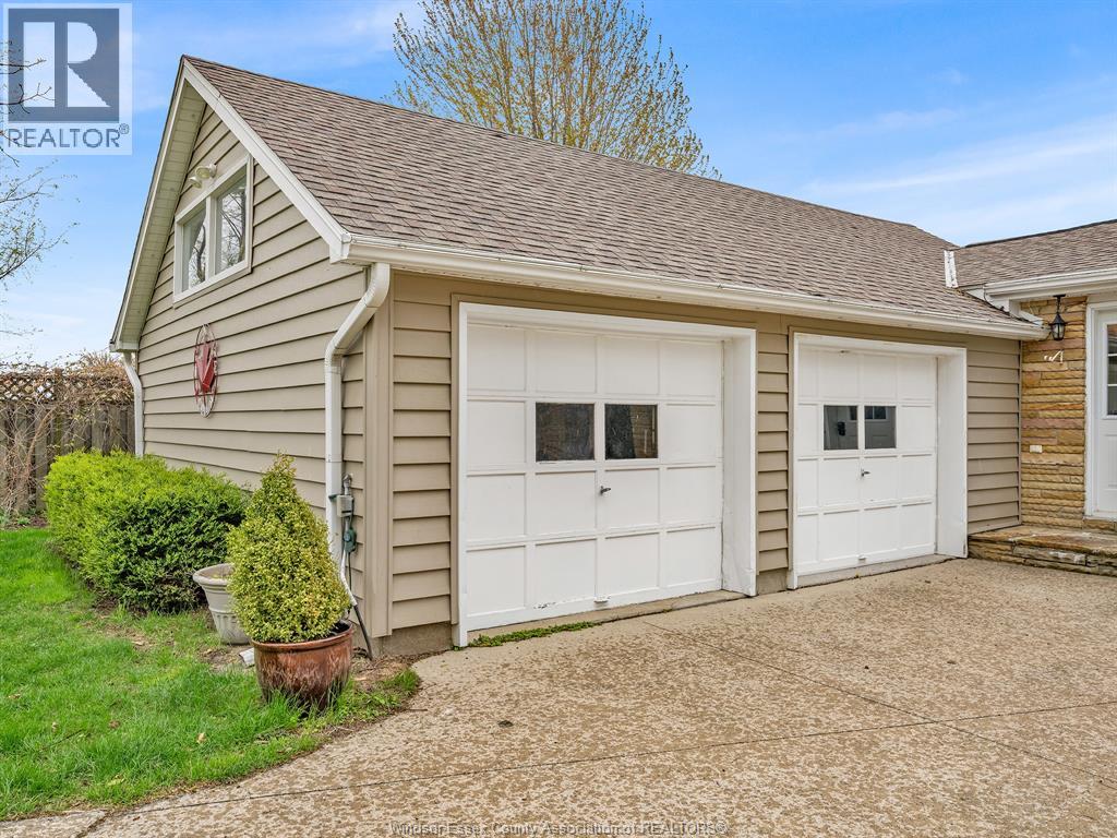 388 Seacliff Drive West, Leamington, Ontario  N8H 4E1 - Photo 39 - 26010482