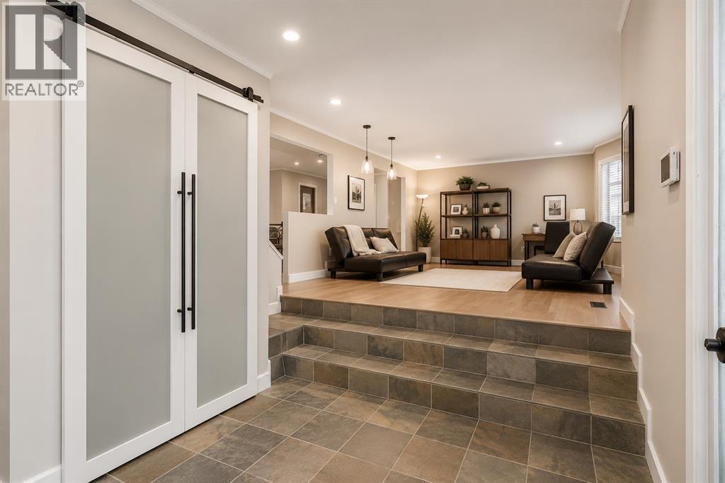 27 Wallace Close, Red Deer, Alberta  T4N 5L8 - Photo 7 - A2305665